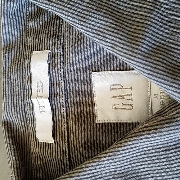 Gap fitted men shirt - Picture 2 of 3